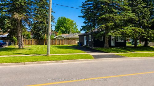 142 Winston Blvd, Cambridge, ON, N3C1L9 | Card Image