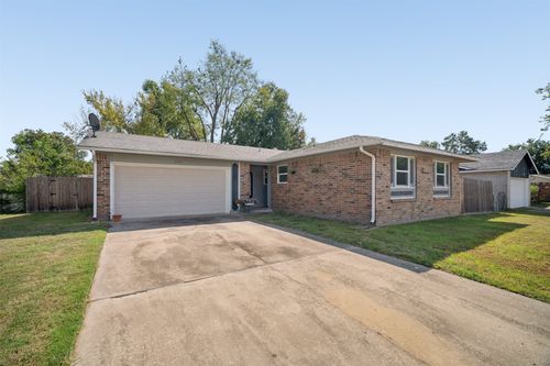 1721 Southridge Dr, Pryor, OK, 74361-8422 | Card Image