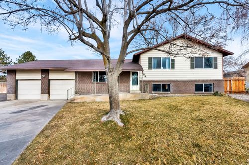 584 1350, Clinton, UT, 84015-9564 | Card Image