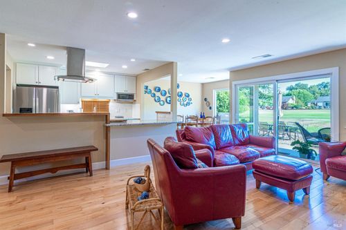 7710 Pythian Court, Santa Rosa, CA, 95409 | Card Image