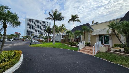 4-2206 Ne 7th St, Hallandale Beach, FL, 33009-2804 | Card Image
