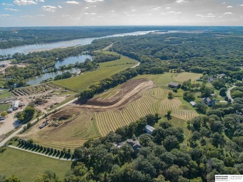 9-15522 Riha Cir, Springfield, NE, 68059-7021 | Card Image