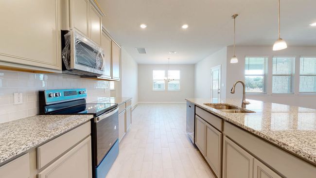 14006 Carsten Loop, House other with 4 bedrooms, 3 bathrooms and 3 parking in Salado TX | Image 6