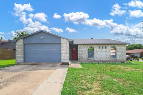 5800 Maiden Ln, Fort Worth, TX, 76131-1721 | Card Image
