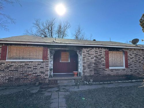 807 Gerald St, Wichita Falls, TX, 76301-1438 | Card Image