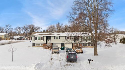 451 Bonnie Road, Cottage Grove, WI, 53527 | Card Image