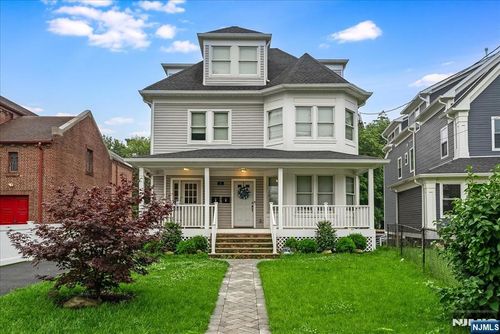 55 Elm St, Montclair, NJ, 07042-3289 | Card Image