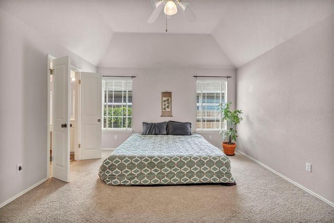 Primary Bedroom | Image 12