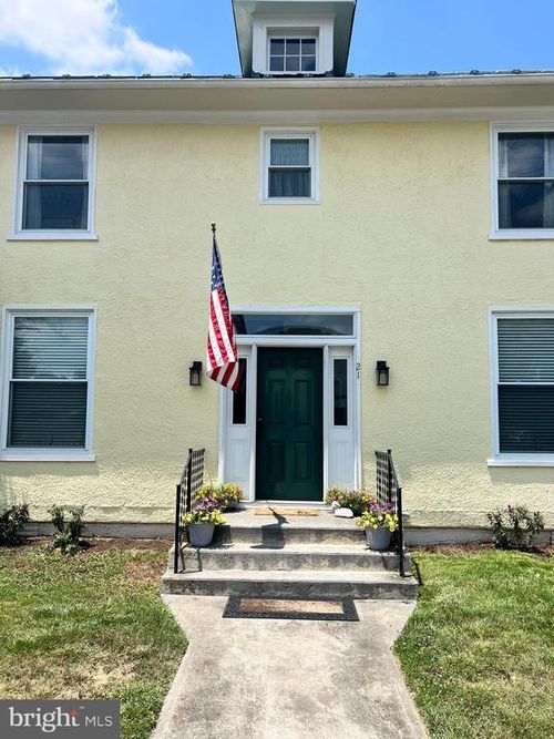 a-21 S Church St, BERRYVILLE, VA, 22611-1315 | Card Image