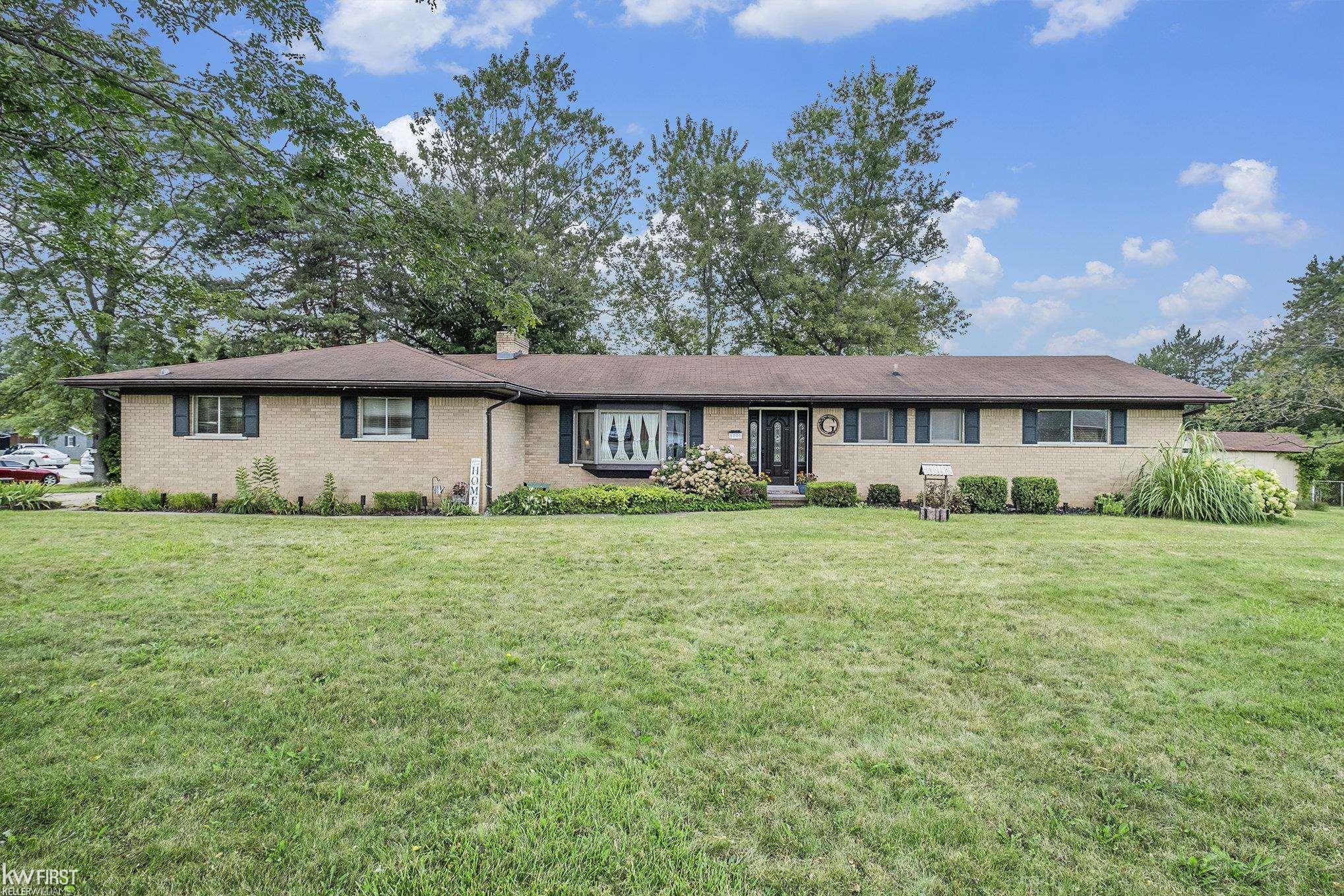 Green Valley Dr, Grand Blanc, MI 48439