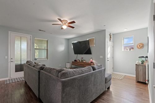 a5-140 Ivy Ave, Patterson, CA, 95363-8569 | Card Image