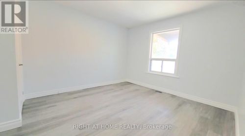 main-23 Lumbervale Avenue, Toronto (Dufferin Grove), ON, M6H1C7 | Card Image