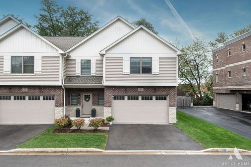 407 W Pierce Rd, Itasca, IL, 60143-2642 | Card Image
