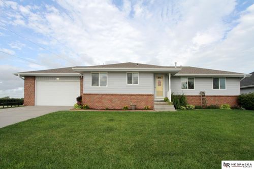705 Larkspur Dr, Hickman, NE, 68372-9514 | Card Image