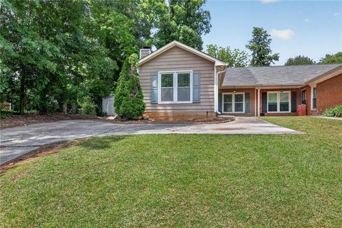 1929 Cooper Landing Dr Se, Smyrna, GA, 30080-6464 | Card Image
