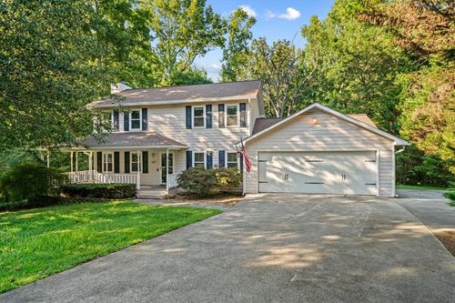 157 Linda Ln, DALTON, GA, 30721-9190 | Card Image