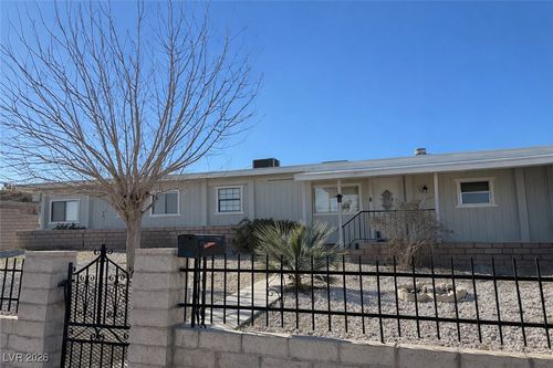 3633 Montego Dr, Las Vegas, NV, 89121-2815 | Card Image