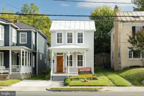 310 E Main St, BERRYVILLE, VA, 22611-1306 | Card Image