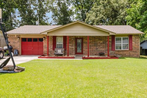 11 Woodbriar Ct, Jacksonville, AR, 72076-5358 | Card Image