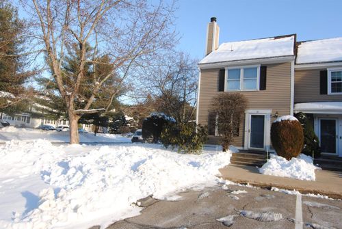 18 Cadogan Way, Nashua, NH, 03062-2254 | Card Image