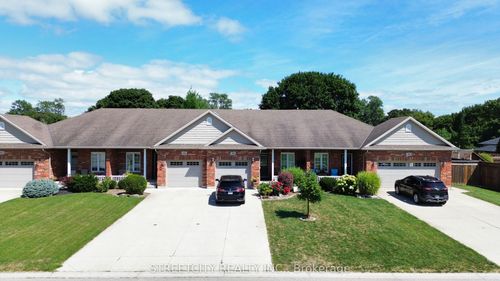 16 Leisure Lane, Dresden, ON, N0P1M0 | Card Image