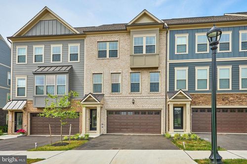 1035 Venifena Ter Se, LEESBURG, VA, 20175-4778 | Card Image