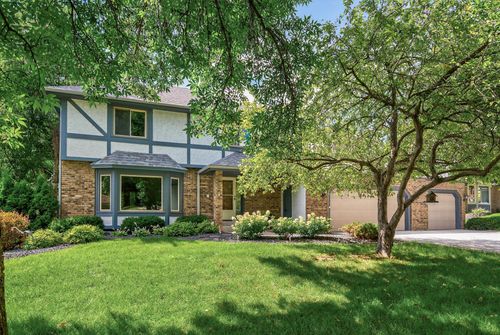 8887 Dallas Ln N, Maple Grove, MN, 55369-9270 | Card Image