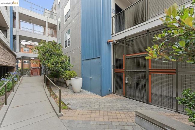 5204 - 1121 40 Th St, Condo with 1 bedrooms, 1 bathrooms and 1 parking in Emeryville CA | Image 45