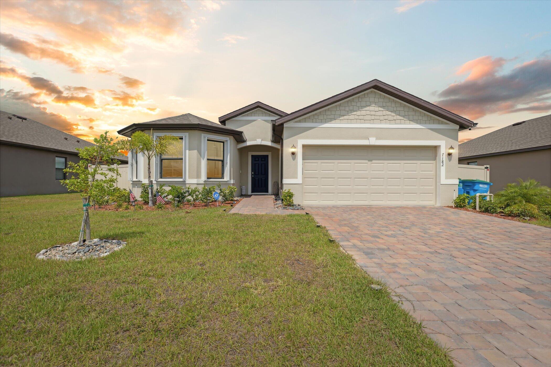 Tigereye Way, Grant, FL 32949