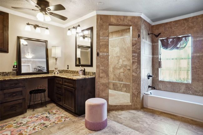 1860 Old Base Rd, House other with 3 bedrooms, 4 bathrooms and null parking in Aurora TX | Image 14
