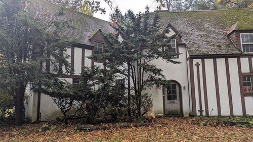 114 Park Dr, Springfield, MA, 01106-1261 | Card Image