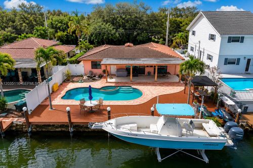 2447 Se 15th St, Pompano Beach, FL, 33062-7503 | Card Image