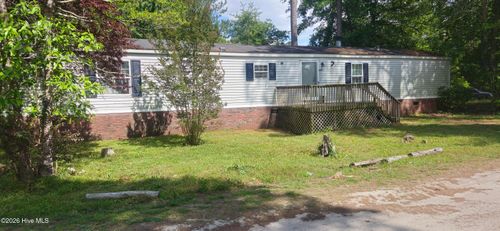 103 Old Fountain Rd, Richlands, NC, 28574-5286 | Card Image