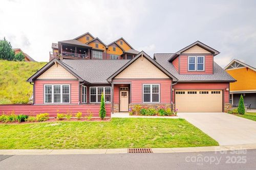 64 Creekside View Dr, Asheville, NC, 28804-8812 | Card Image