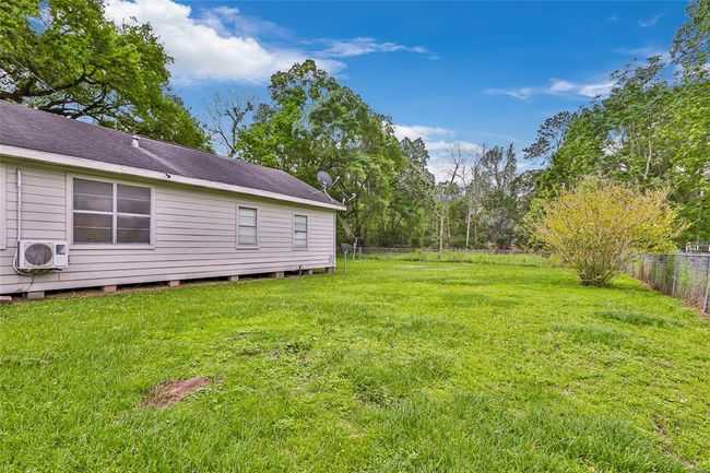 108 Spruce Ln, House other with 3 bedrooms, 1 bathrooms and 1 parking in Daisetta TX | Image 5