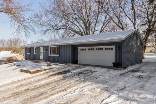 13916 Everest Ave, Apple Valley, MN, 55124-6862 | Card Image