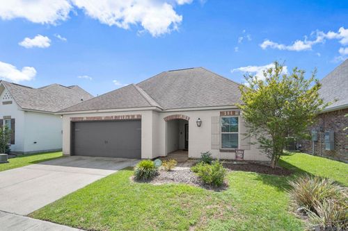 471 Lake Breeze Dr, Baton Rouge, LA, 70820-5323 | Card Image