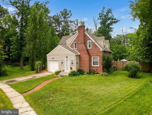 52 Devon Rd, MOUNT HOLLY, NJ, 08060-1307 | Card Image