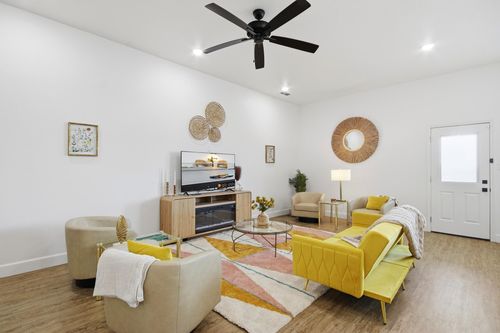 392 Kristie Path, Abilene, TX, 79602-2292 | Card Image