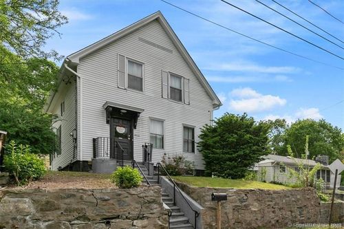 7 Swan Ave, Norwich, CT, 06360-5518 | Card Image