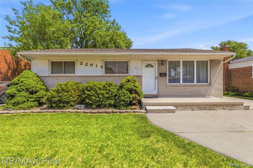 22913 Masonic Blvd, Saint Clair Shores, MI, 48082-1305 | Card Image