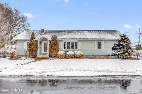 15 Maple Avenue, Oceanport, NJ, 07757 | Card Image