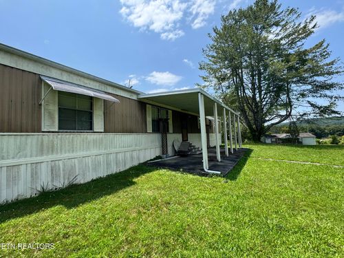 400 David Crockett Rd, Crossville, TN, 38572-1960 | Card Image