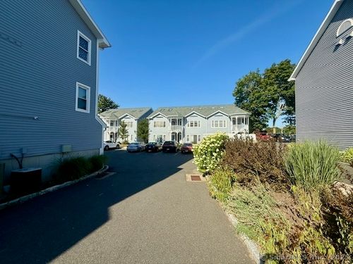 apt-2-2c-31 High St, Norwalk, CT, 06851-4735 | Card Image