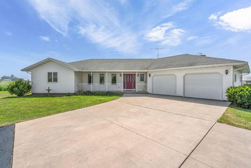 W13282 Carter Rd, Ripon, WI, 54971-9067 | Card Image