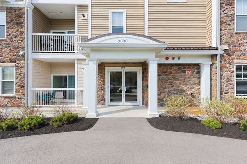 3111-3111 Pennington Dr, Walpole, MA, 02081-1075 | Card Image