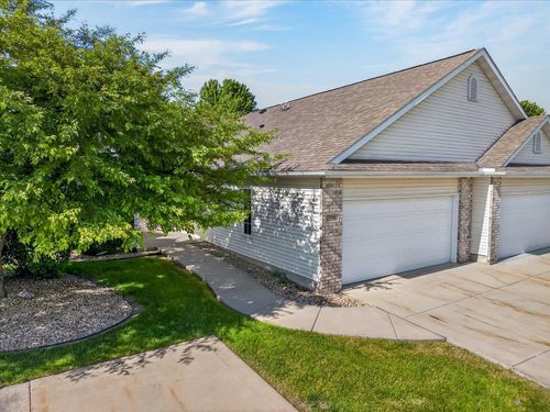 5-706 Creek Edge Drive, Deforest, WI, 53532 | Card Image