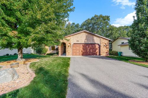 7454 Upper 24th St N, Oakdale, MN, 55128-4916 | Card Image