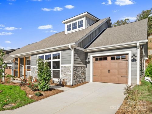 26 Heartleaf Cir, Arden, NC, 28704-1490 | Card Image