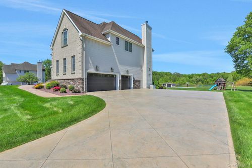 28 Viola Ct, Wappingers Falls, NY, 12590-7604 | Card Image